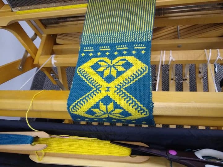 Annette_weaving
